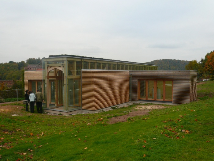 Création d'un bâtiment d'accueil pour le Jardin de la Paix