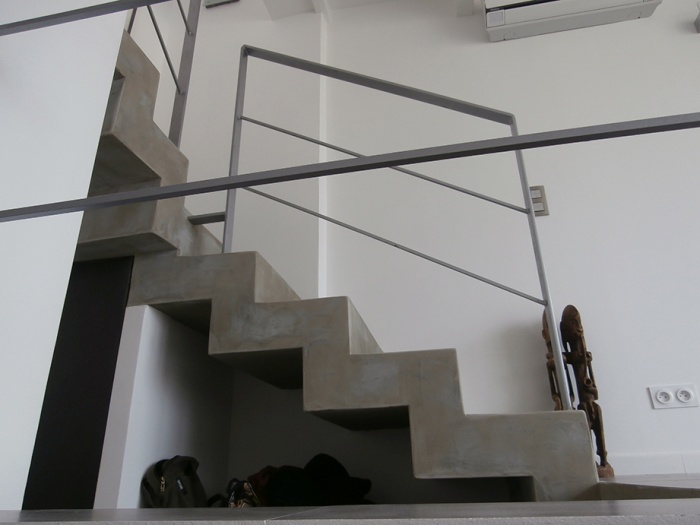 rhabilitation d'une maison individuelle_Marseille 8me : dtail escalier bton