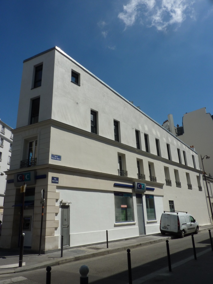 RESTRUCTURATION ET SURELEVATION POUR LA CREATION DE 8 LOGEMENTS